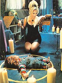 La novia de Chucky.jpg (20111 bytes)