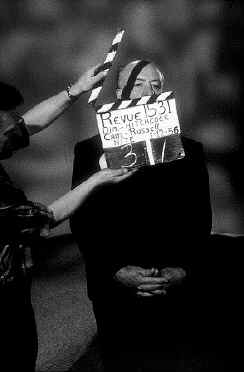 Hitchcock, un maestro en el arte de acumular fingimientos que conducen al cl�max final.