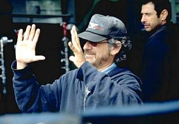 Spielberg no s�lo dirige, sino que desde su "Dreamworks" tambi�n controla gran parte del camino seguido por el cine americano actual