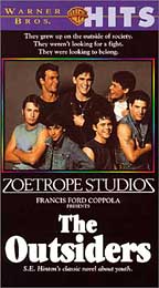 En poco tiempo Coppola ofreci dos visiones de la obra de S. E. Hinton: "Rebeldes" y "La ley de la calle"