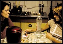 Lo que acabamos percibiendo es un cat�logo de arquetipos femeninos trazados con pulso inseguro.