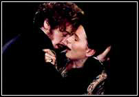 Pese a sus "bonitas im�genes", la pel�cula no logra transmitir la sensaci�n de Romanticismo que pretende.