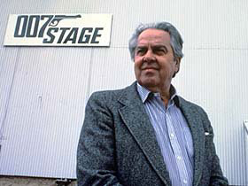 Albert R. Broccoli, el padre cinematogr�fico de la saga Bond.