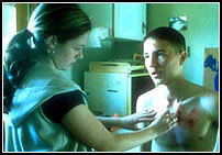 Con este filme el compromiso ideol�gico habitual en el cine de Ken Loach alcanza un expl�cito tono de desesperanza.