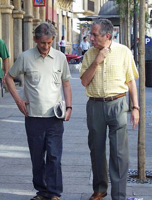 Basilio Martn Patino con nuestro director, Adolfo Bellido.