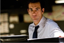 Clive Owen tampoco entiende nada del guión... como nosotros