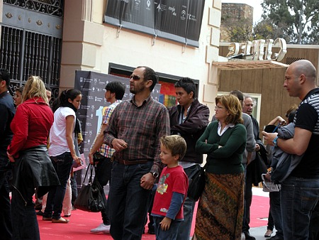 La entrada del Cine Alb&eacute;niz llena de un p&uacute;blico que ha sido, una vez m&aacute;s, el gran protagonista del evento
