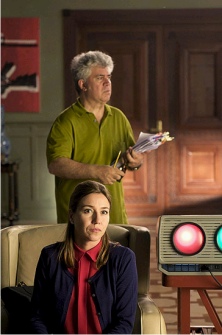 Almod&oacute;var en pleno rodaje