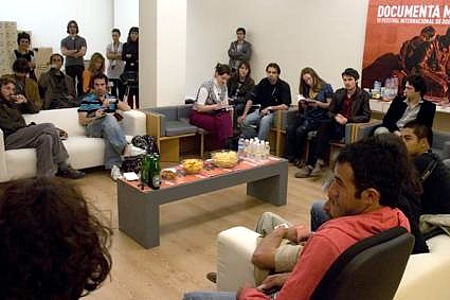 Los encuentros distentidos con los realizadores es uno de los atractivos de DocumentaMadrid