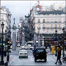 No estamos ante un documental al uso, sino que podr&iacute;amos decir que intenta acertados experimentos con las im&aacute;genes
