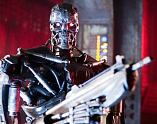 Lo &uacute;nico que sostiene a 'Terminator Salvation' son las reminiscencias de aquella antigua historia original
