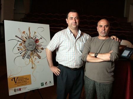 Antonio Meliveo con su editor discogr&aacute;fico, Juan &Aacute;ngel Saiz