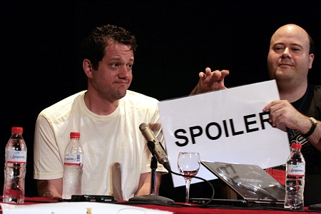 Giacchino y el presentador, Asier, jugaron a esconder el final de la serie 'Lost' (Perdidos)