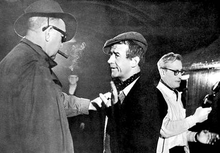 John Ford en un momento del rodaje de 'The rising of the moon' John Ford en un momento del rodaje de 'The rising of the moon'