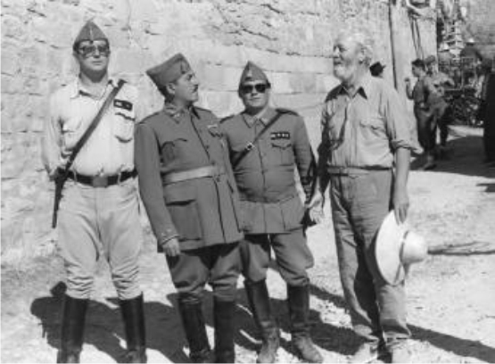 Según el mismo Berlanga, “austrohúngaro” es su cliché fetichista, una palabra tan en desuso que muchas veces le resultaba difícil incluirla en el guió Según el mismo Berlanga, “austrohúngaro” es su cliché fetichista, una palabra tan en desuso que muchas veces le resultaba difícil incluirla en el guió