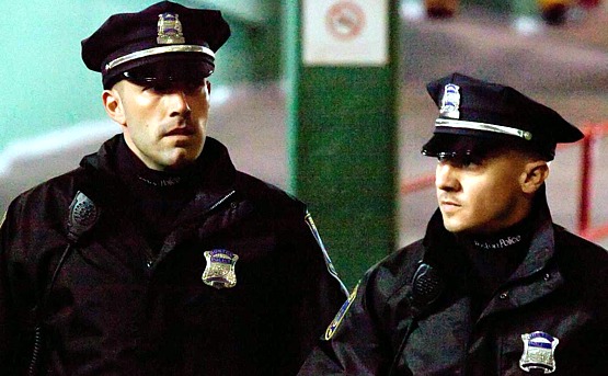 Los actores están desperdiciados por su nulo aprovechamiento, por la insuficiencia e inconsistencia de sus personajes. La omnímoda presencia del director-actor Affleck perjudica notoriamente la película