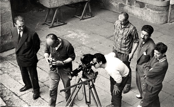 José Val del Omar durante el rodaje de 'Acariño galaico' José Val del Omar durante el rodaje de 'Acariño galaico'