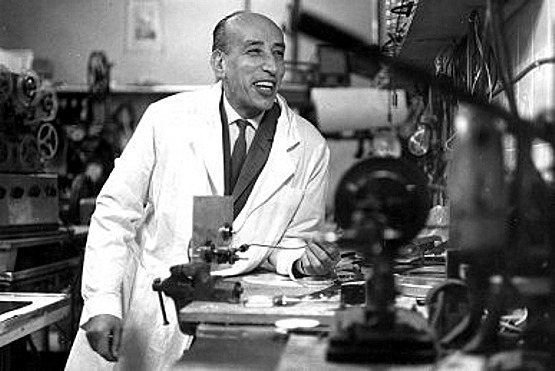 José Val del Omar murió el 4 de agosto de 1982 a consecuencia de un accidente de automóvil José Val del Omar murió el 4 de agosto de 1982 a consecuencia de un accidente de automóvil