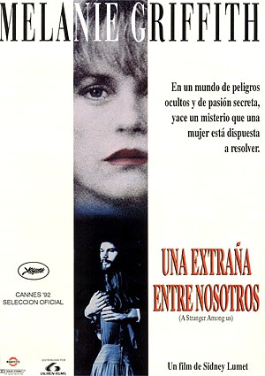 unaextranaentrenosotros-1