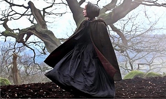 En el contexto de la era victoriana, donde las mujeres se consideraban ciudadanos de segunda clase y sus perspectivas personales y profesionales eran prácticamente nulas, la voz de Jane Eyre se alza con valentía contra la injusticia que percibe a su alrededor janeeyre01