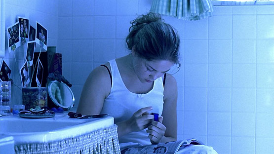 La interpretación de Erika Christensen es sublime, junto a la Benicio del Toro destacan sobremanera ante las demás traffic-3