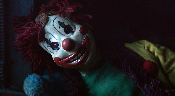 ¿No os resulta familiar el aspecto de este payaso? poltergeist-4