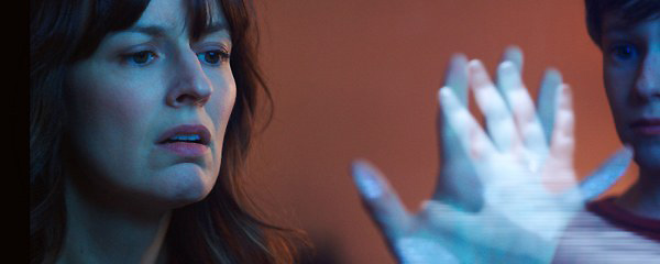 Pocas sorpresas en una nueva versión innecesaria poltergeist-5