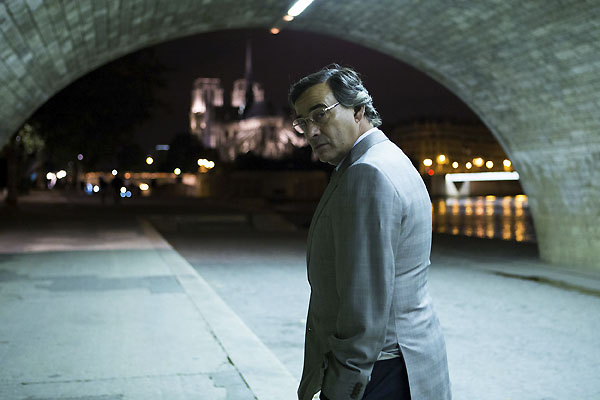 Francisco Paesa, un gran timador, siempre presto a tomar el dinero... y desaparecer el hombre de las mil caras-2