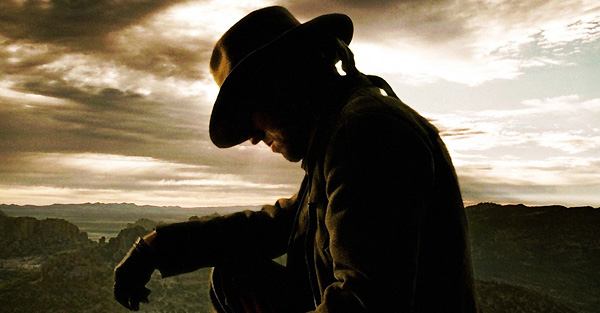 Es una película con atractivo psicológico y original en su mensaje de evidente contenido relacionado con las deidades. Ello dentro de un ambiente del mejor western. blueberry-1