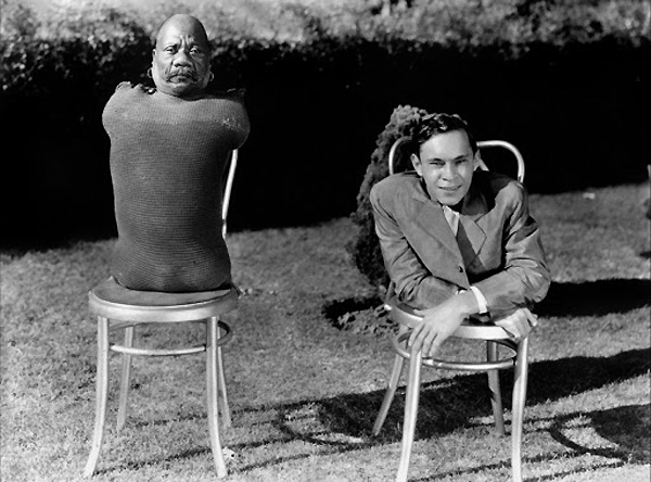 freaks-4