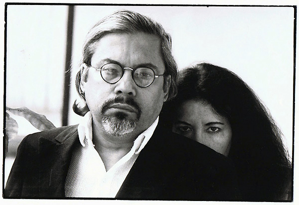 Guillermo Cabrera Infante escribe el prólogo del libro (la foto fue realizada por el mismísimo Néstor Almendros) Cabrera-Infante-foto-Almendros