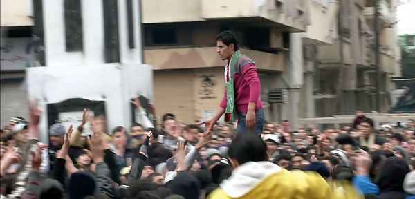 Al final, tras ver este tremendo documento, y salvando el rechazo a la guerra y la violencia, me sale decir algo que deriva de lo relatado por Sócrates: «scio me nihil scire» («solo sé que no sé nada») return-to-homs-2