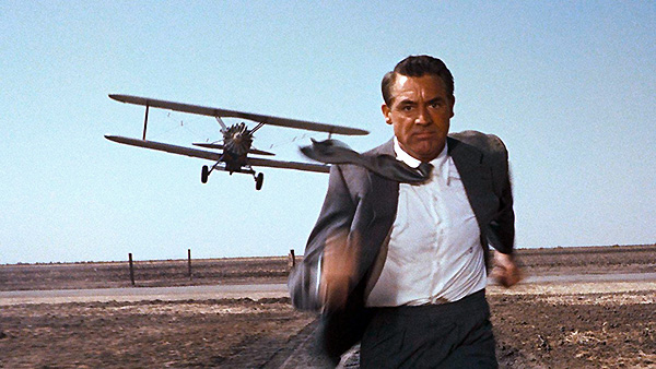Siete minutos de suspense, el avión fumigando a Cary Grant y ni una nota musical con-la-muerte-en-los-talones-1